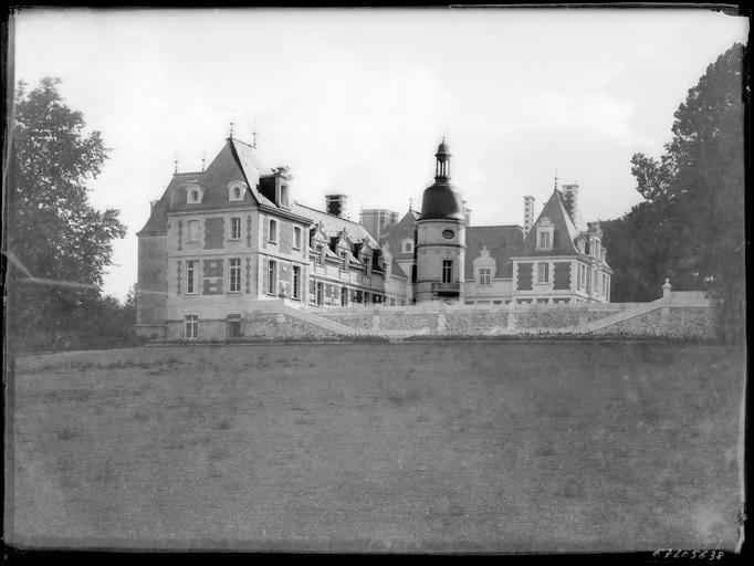 Château de Baudry, ensemble sur parc