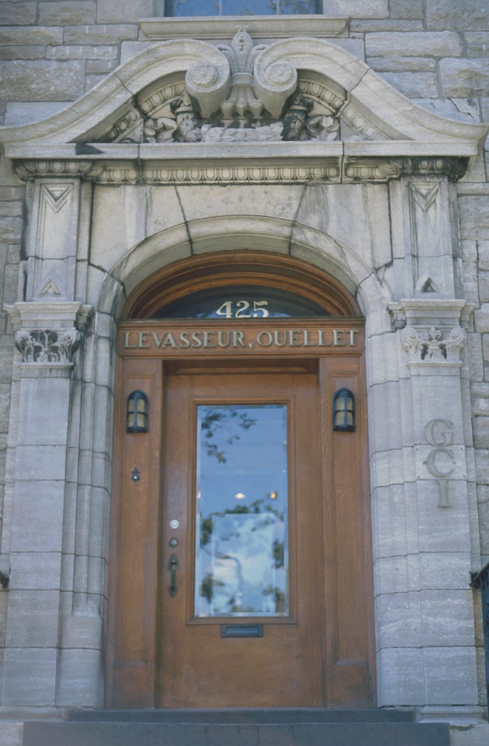 Maison du 425, Grande Allée Est à Québec, le portail d'entrée (relevé de 1987)