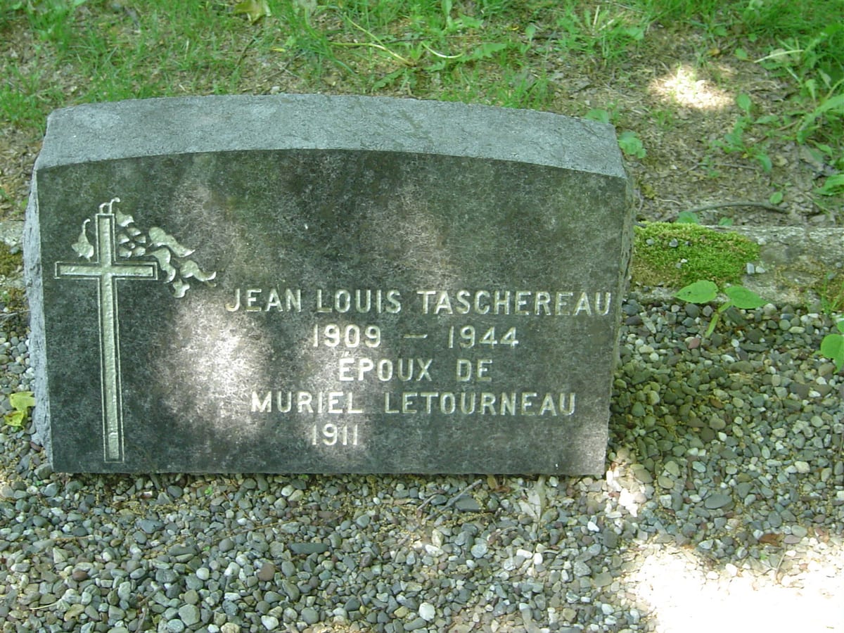 La pierre de Jean-Louis Taschereau et de Muriel Létourneau, cimetière de Saint-Odilon-de-Montmagny