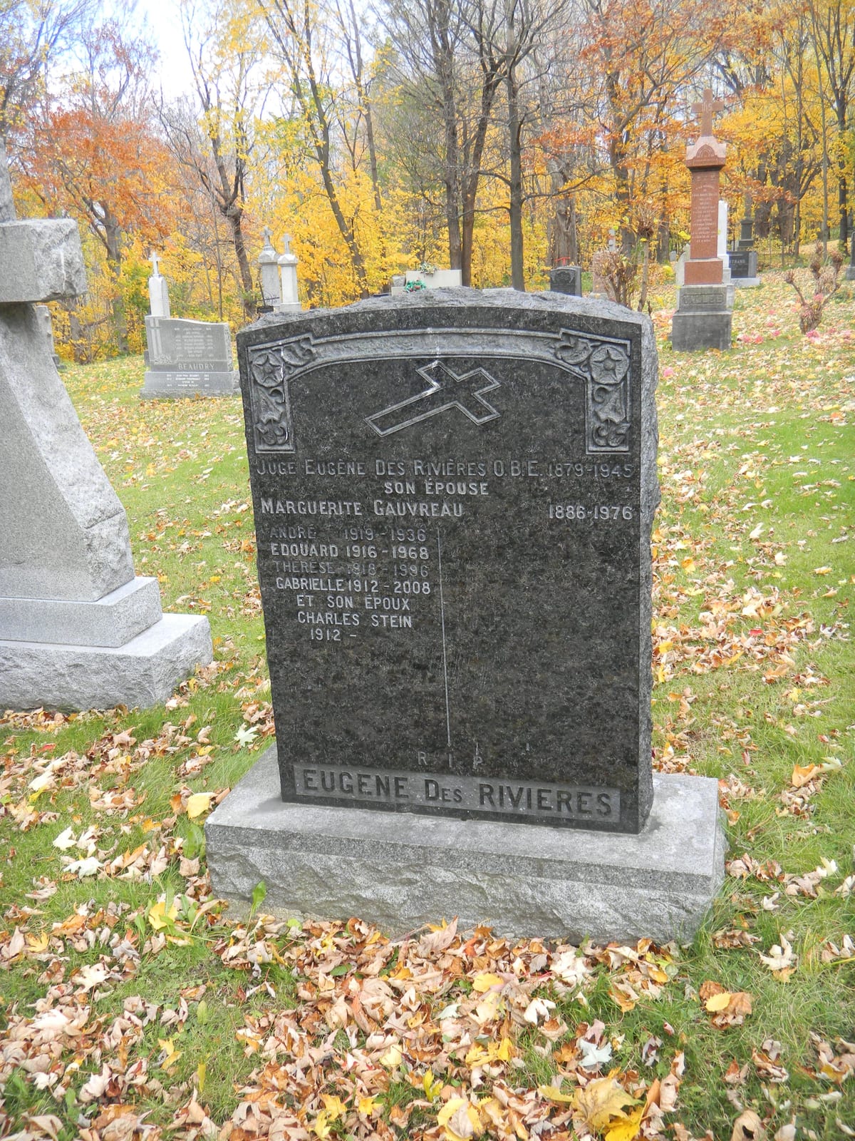 La pierre du juge Eugène Des Rivières, cimetière Belmont